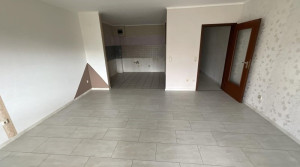 Wohnzimmer mit Blick zur Küche
