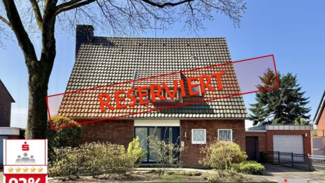 Schmachtendorf – freistehendes Einfamilienhaus für die große Familie mit Sonnengarten und Garagen
