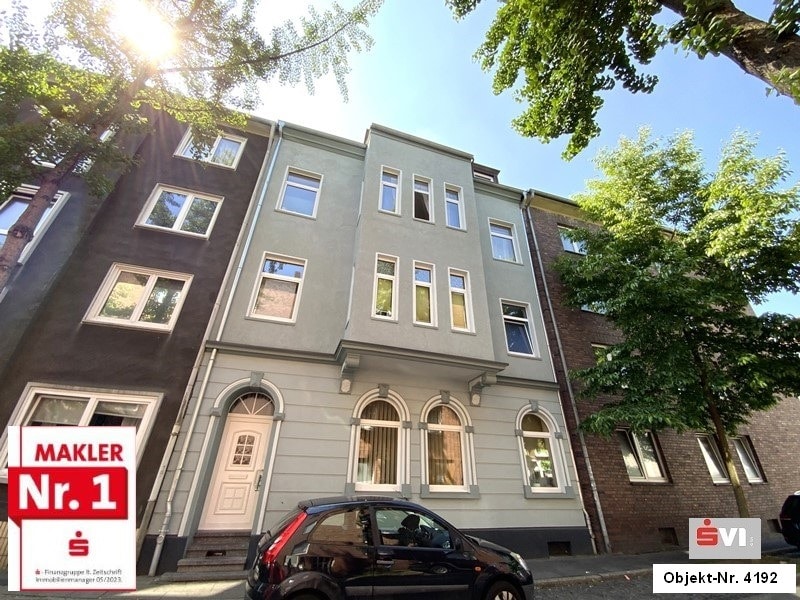 Altbauflair trifft Moderne! 3,5-Zimmer DG-Wohnung mit Charakter in Oberhausener Mitte Altbauflair trifft Moderne! 3,5-Zimmer DG-Wohnung mit Charakter in Oberhausener Mitte