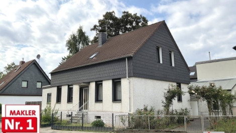 Historisches Zweifamilienhaus mit separaten Einheiten und mit Garten in Oberhausen- Alstaden