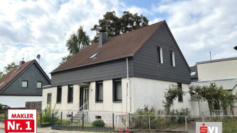 Historisches Zweifamilienhaus mit separaten Einheiten und mit Garten in Oberhausen- Alstaden