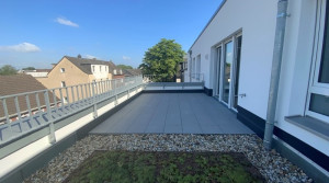 Terrrasse nach vorne raus