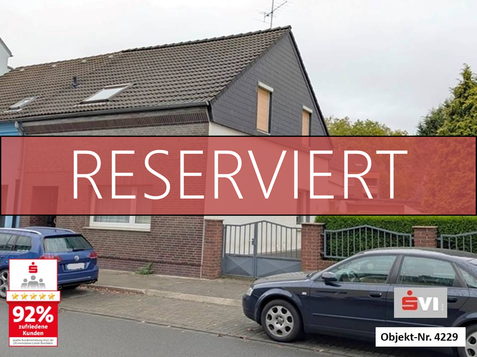 Sanierungsbedürftige Doppelhaushälfte mit zwei Garagen und großem Garten in Oberhausen-Schlad Sanierungsbedürftige Doppelhaushälfte mit zwei Garagen und großem Garten in Oberhausen-Schlad