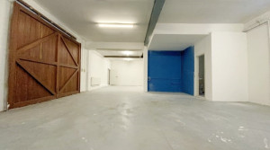 Lagerraum mit Toranlage