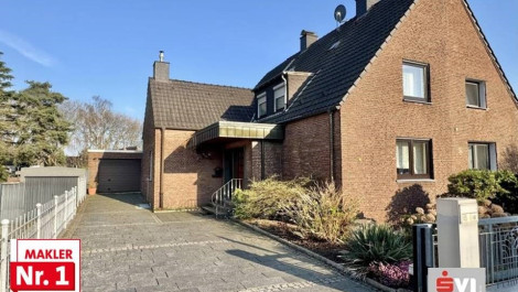 Charmante Doppelhaushälfte wartet darauf mit neuem Leben erfüllt zu werden – Klosterhardt