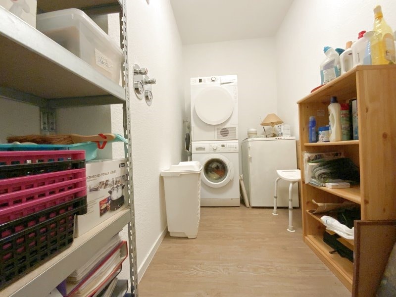 Moderne 2-Zimmer-Wohnung mit Aufzug und Loggia in Oberhausen-Mitte - Photo 1